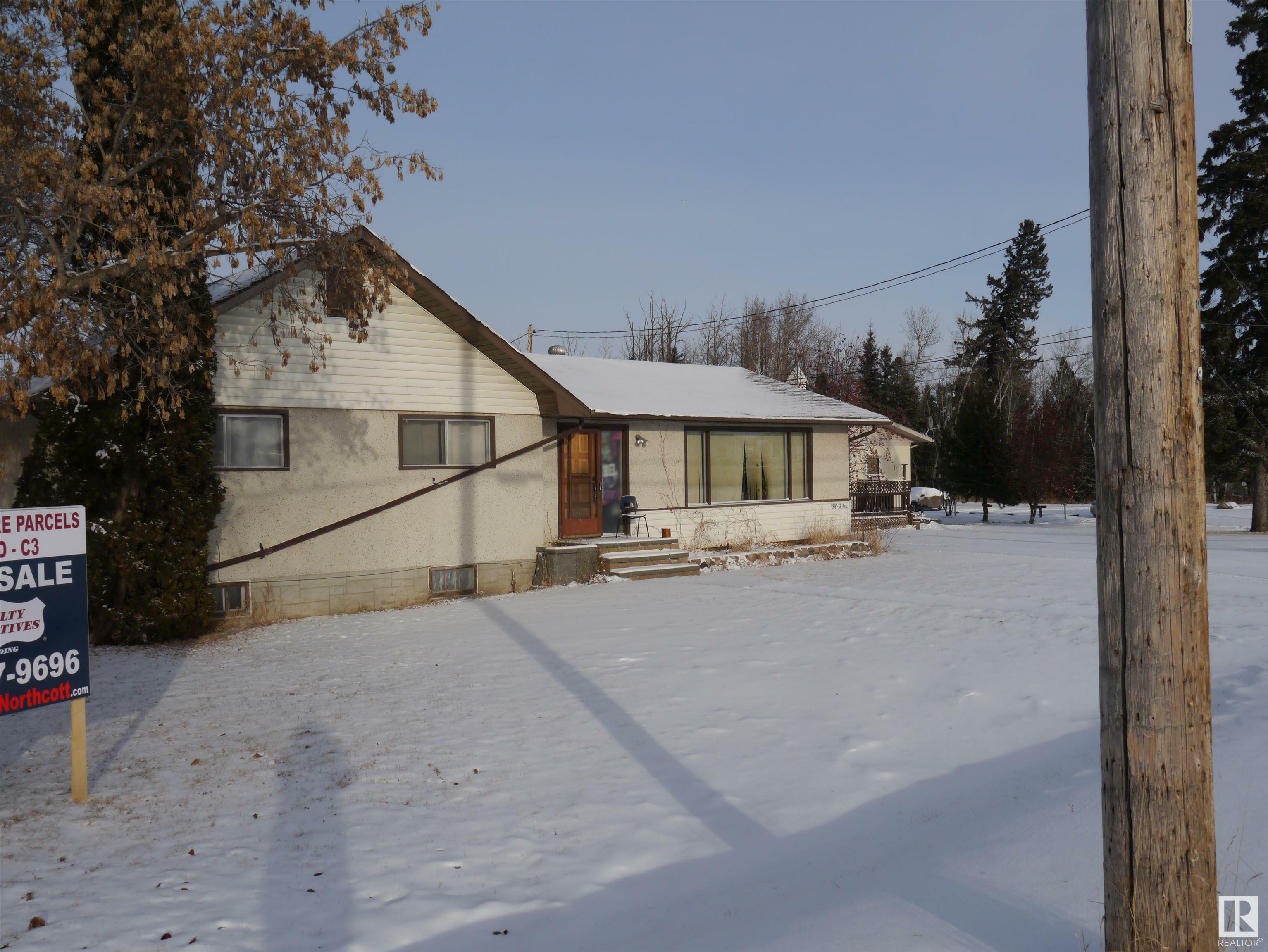 Property Photo:  4907 & 4911 47 Avenue  AB T7Z 1L7 