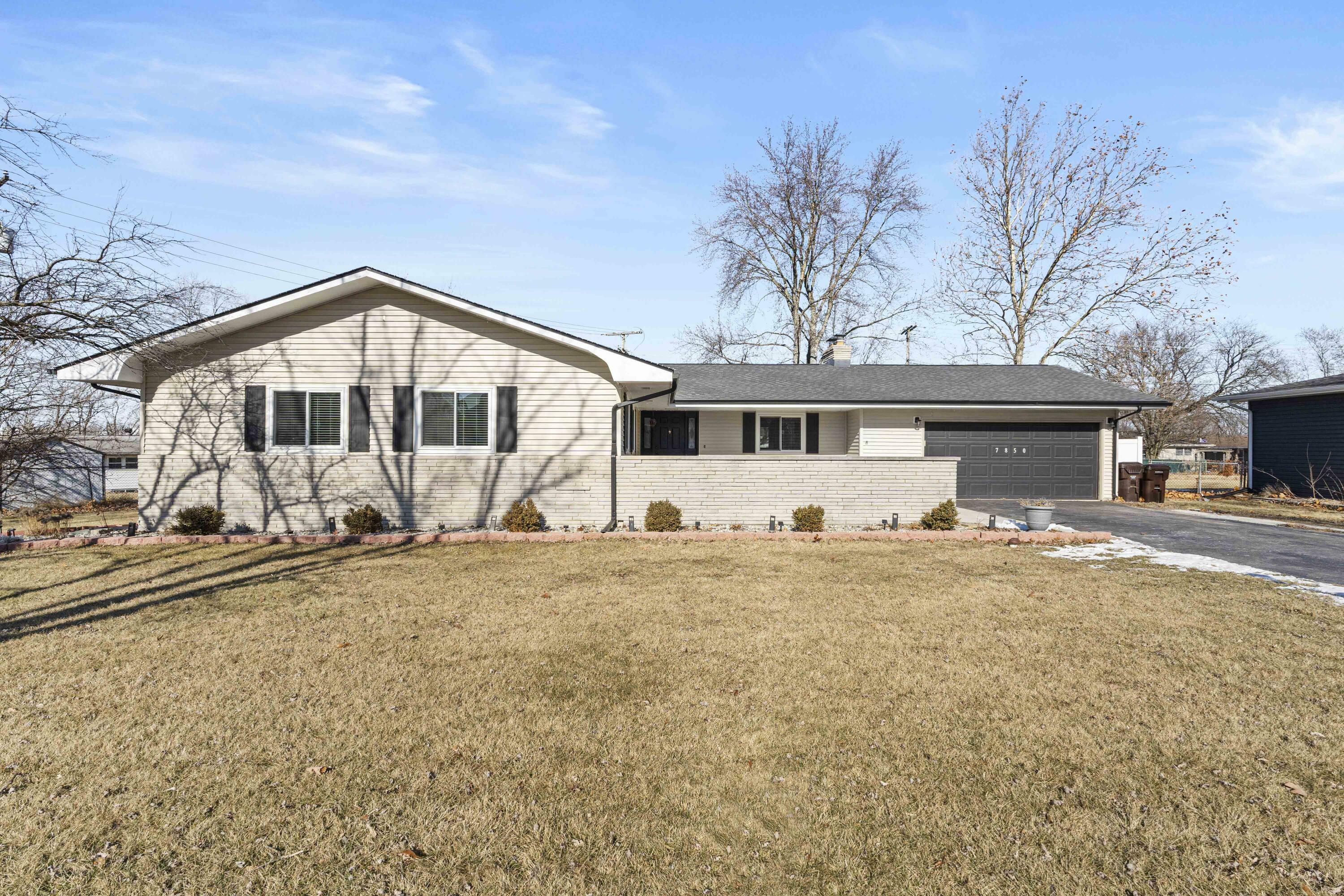 Property Photo: 7850 W 85th Avenue IN 46307