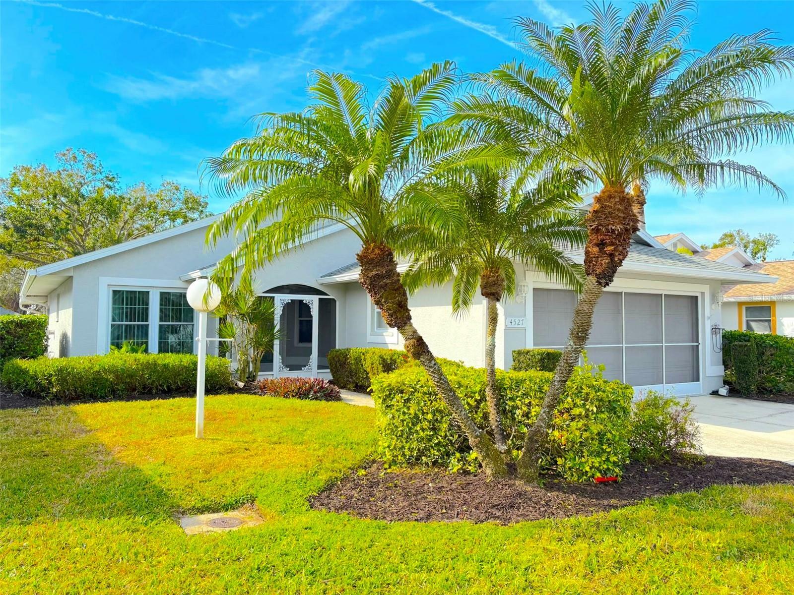 Property Photo: 4527 Fern Drive 26 FL 34208