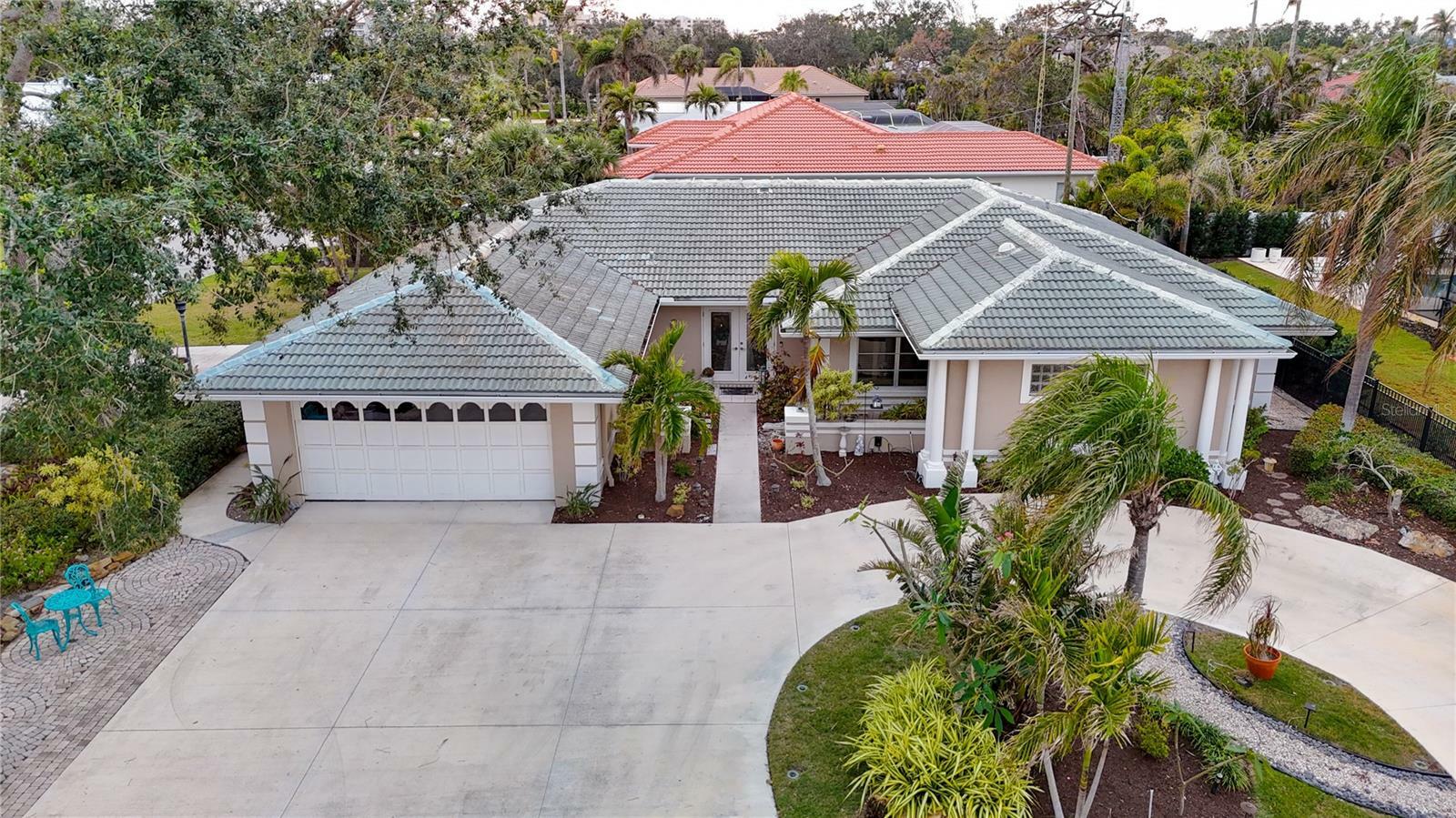 Property Photo:  315 Park Boulevard N  FL 34285 