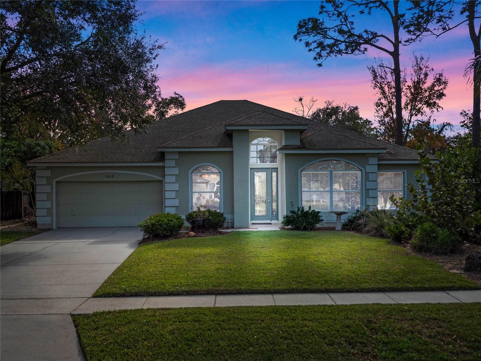 Property Photo: 5085 Blacknell Lane FL 32771