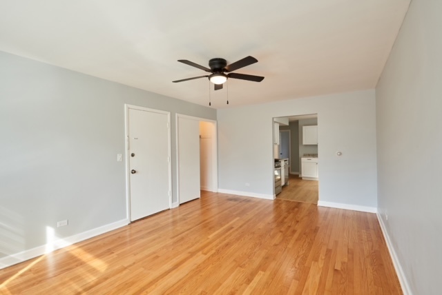 Property Photo:  8513 N Milwaukee Avenue 1S  IL 60714 