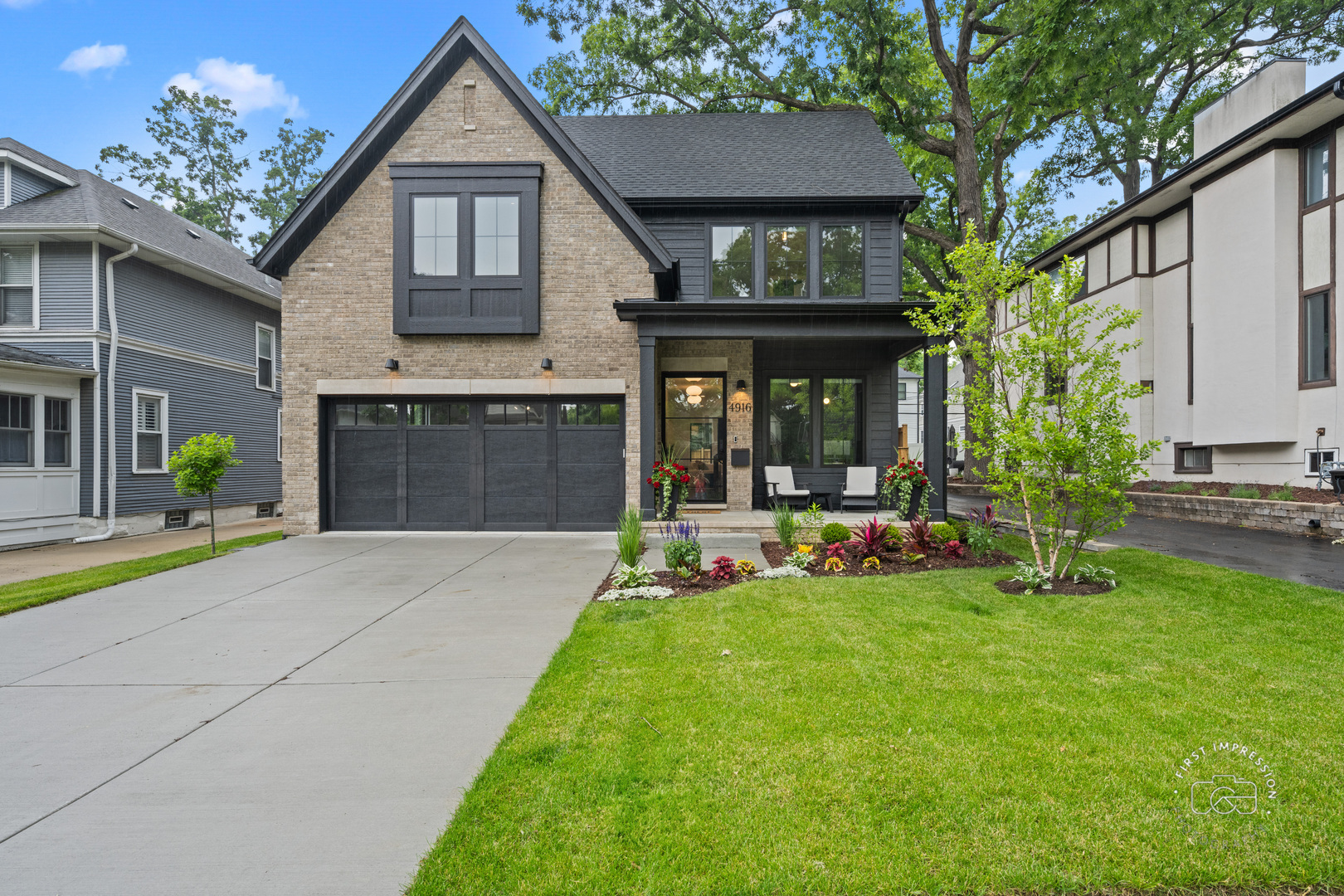 Property Photo:  328 S Loomis Street  IL 60540 