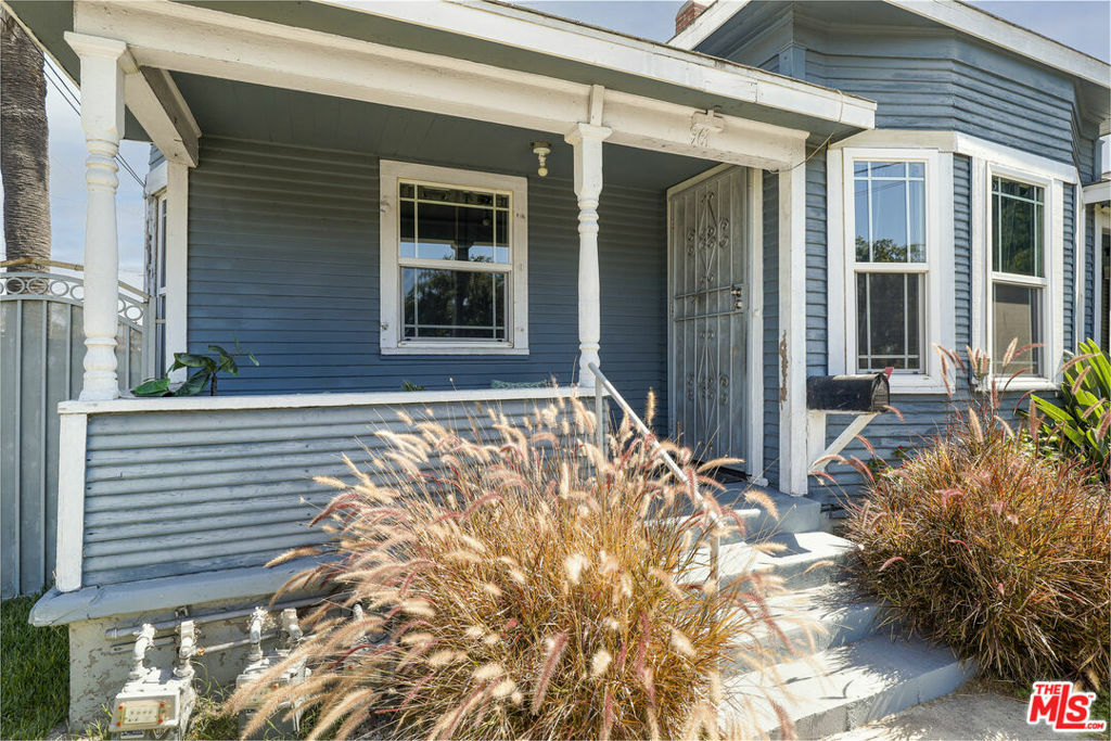 Property Photo: 4166 Wadsworth Avenue CA 90011