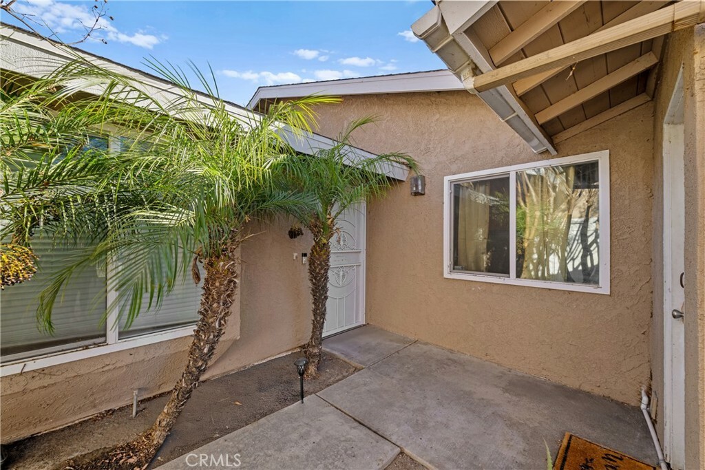 Property Photo:  44680 La Paz Road  CA 92592 