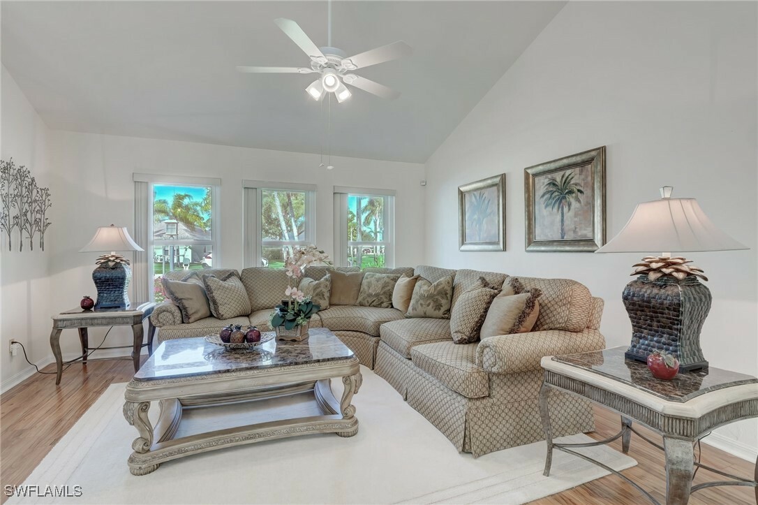 Property Photo:  112 Bordeaux Circle  FL 34112 