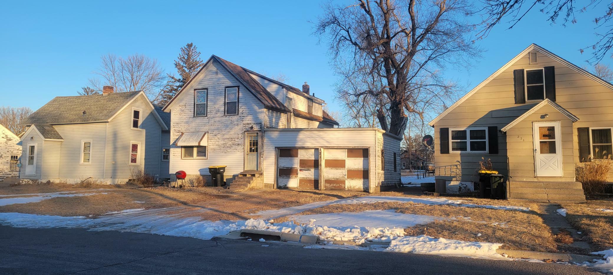 Property Photo:  221 Colfax Avenue NE  MN 55342 