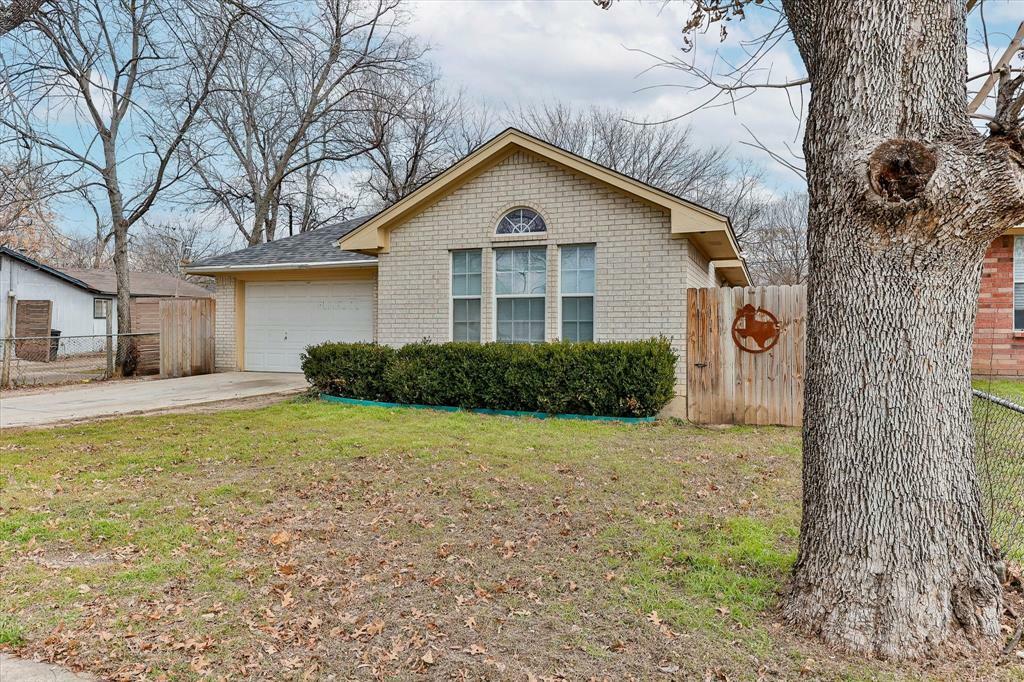 Property Photo:  3702 N Crump Street  TX 76106 