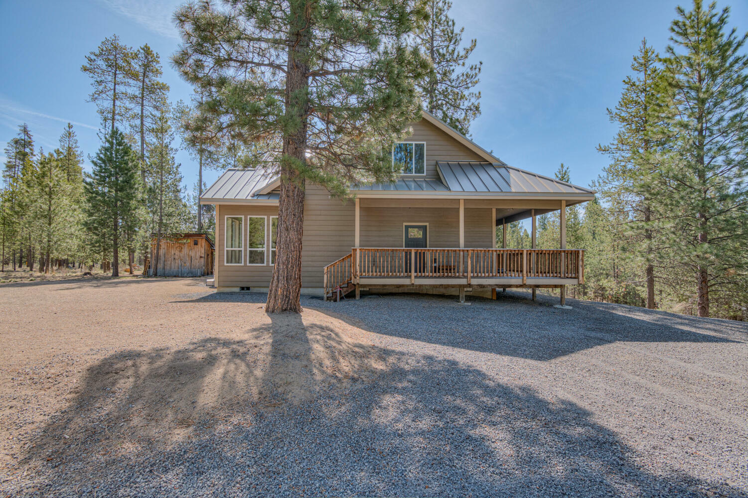 Property Photo: 15174 Yellow Pine Loop SE OR 97707