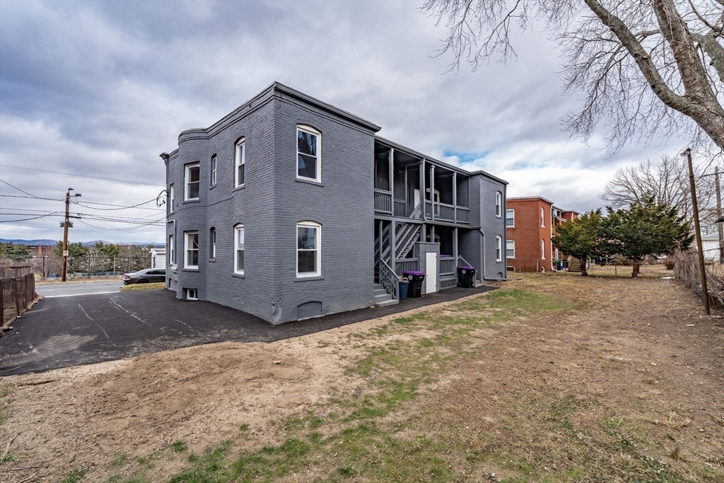 Property Photo:  3 Parkview Ter 1  MA 01040 