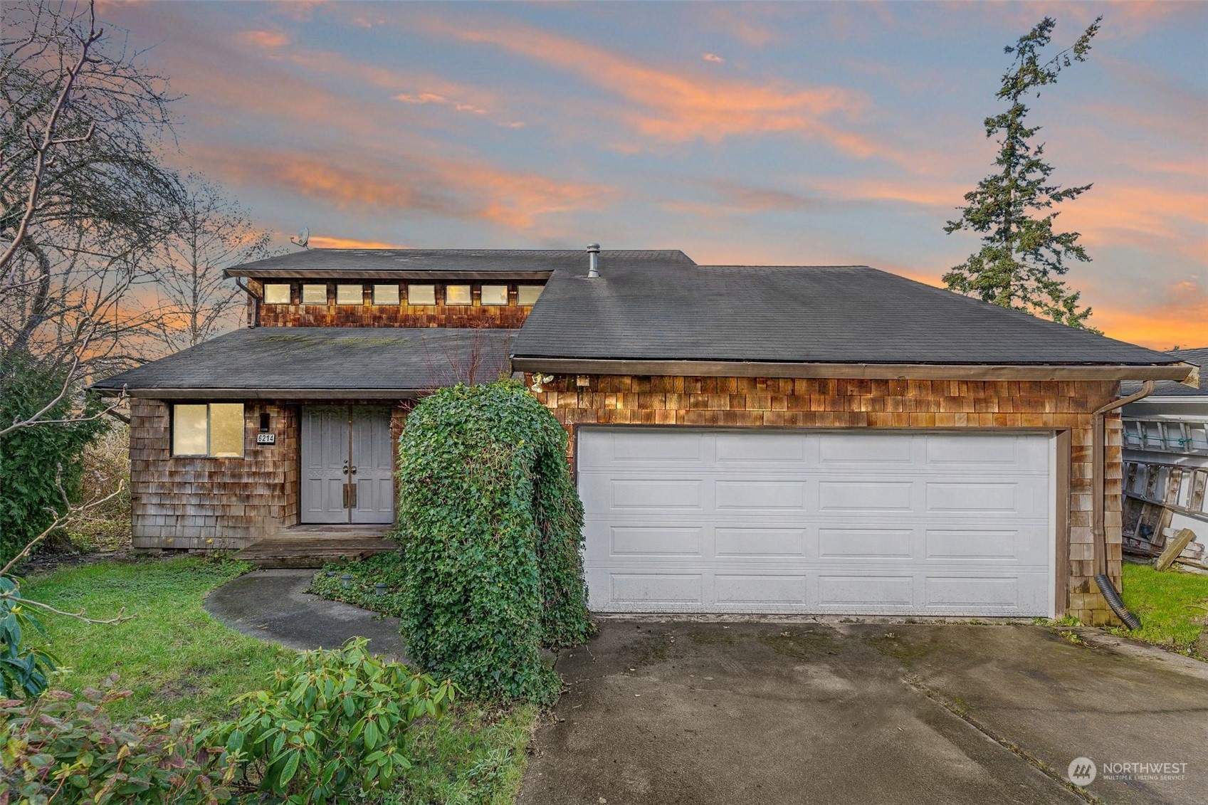 Property Photo:  6214  Mission Avenue  WA 98271 