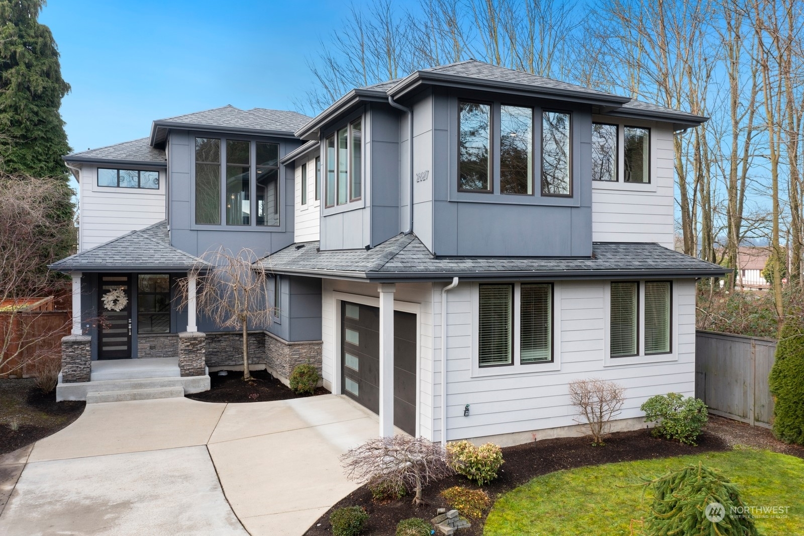 Property Photo:  2827  Garden Avenue N  WA 98056 