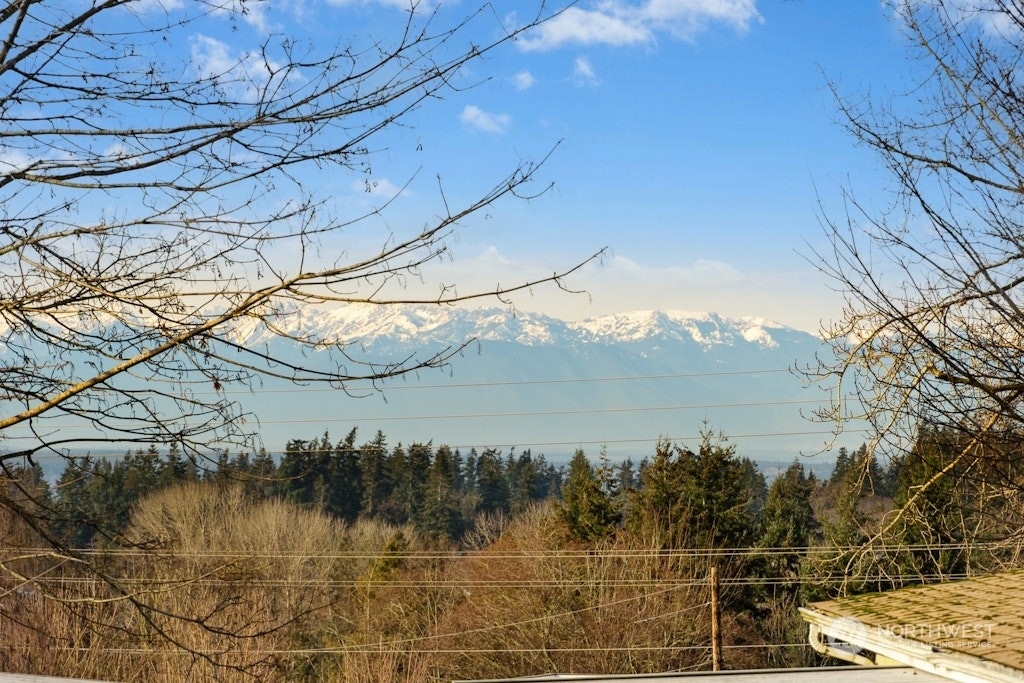 Property Photo:  4111  164th St SW 50  WA 98087 