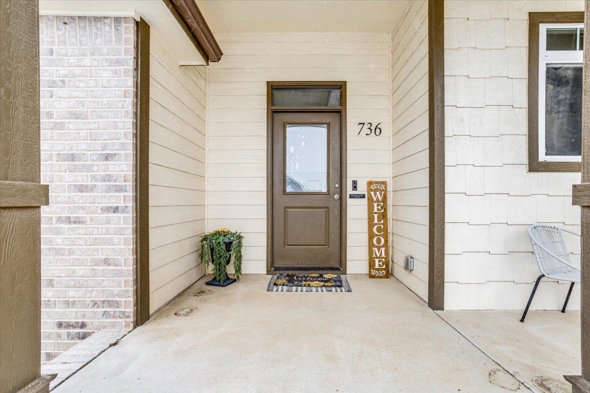 Property Photo:  736 S Glen Wood Ct  KS 67230 