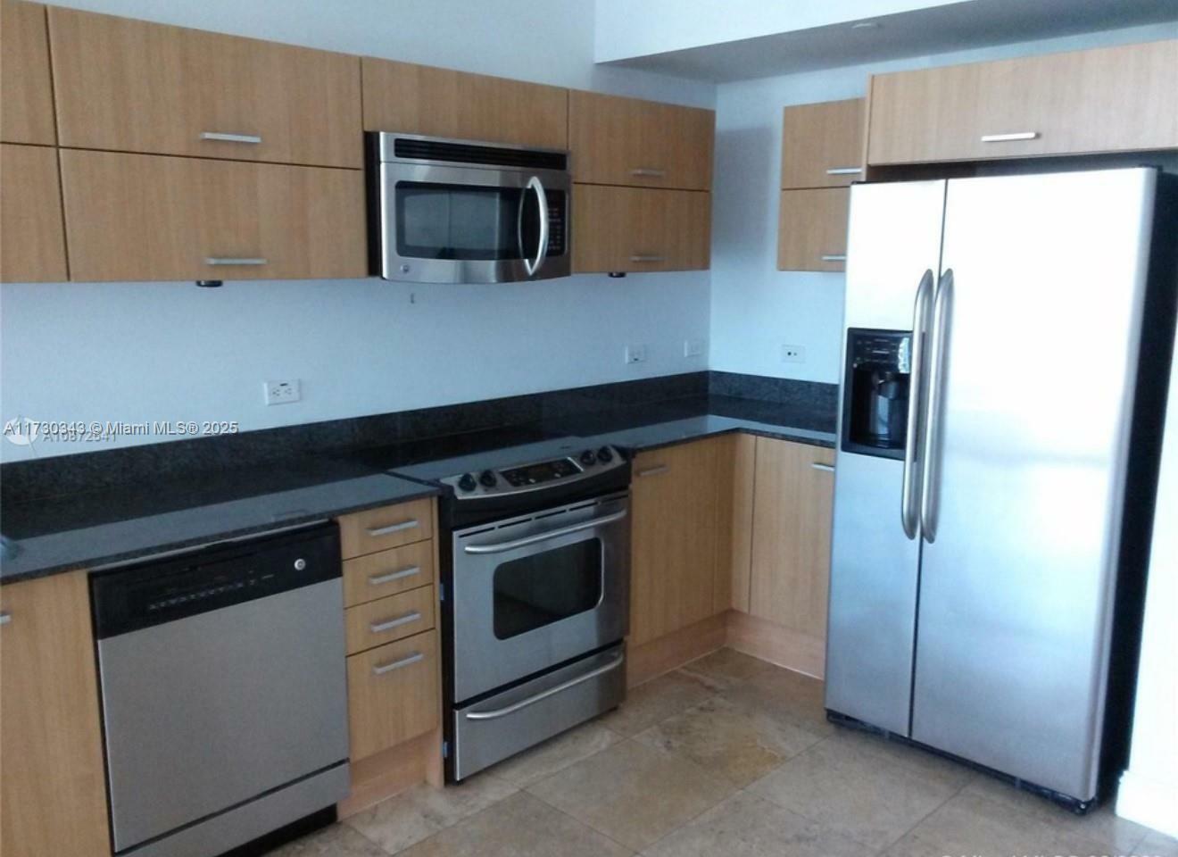 Property Photo:  350 S Miami Ave 1707  FL 33130 