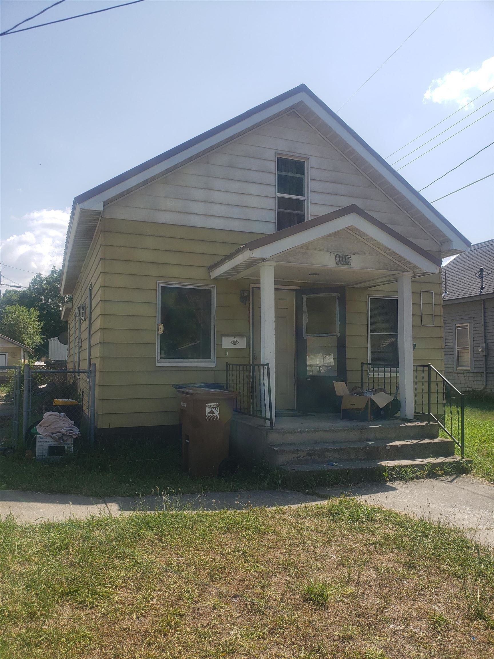 Property Photo:  1111 W Dalton Ave  WA 99205 