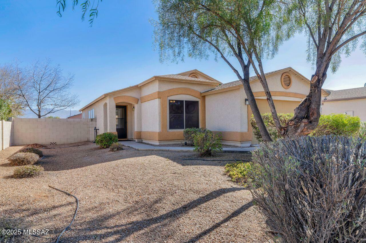 Property Photo:  2663 S Getchel Place  AZ 85730 