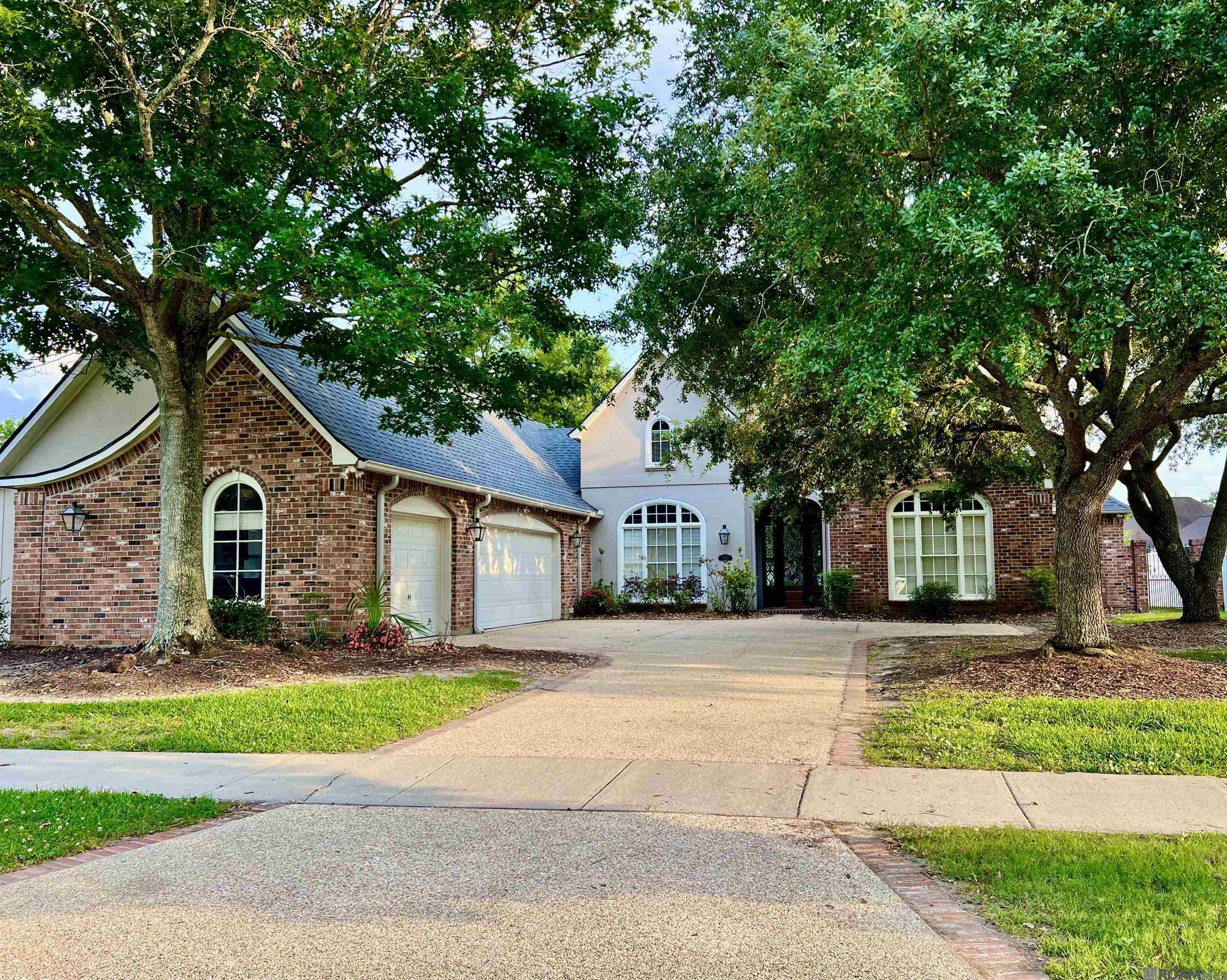Property Photo: 37237 Lakeshore Ave LA 70769