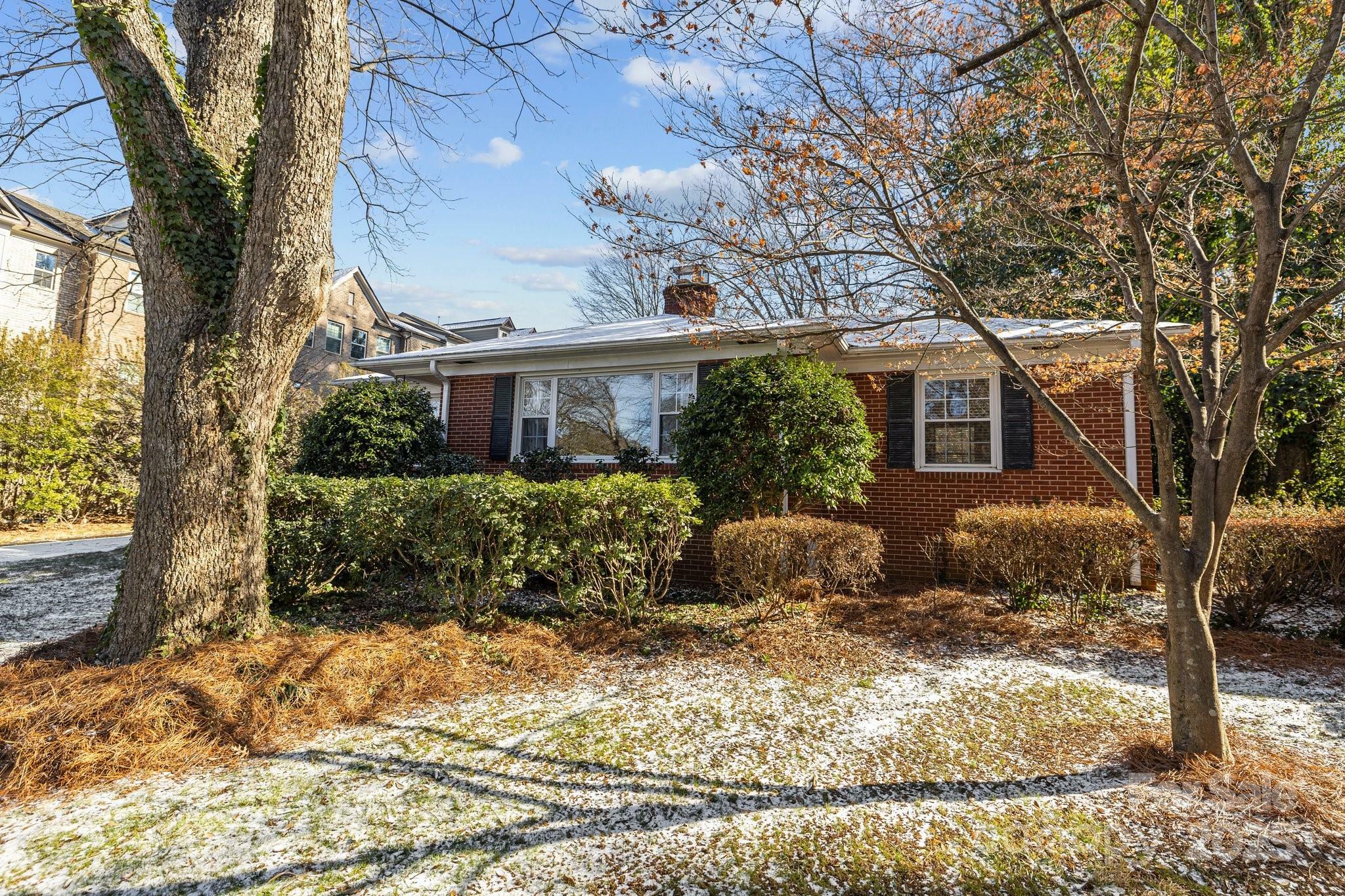 Property Photo:  4419 Halstead Drive  NC 28209 