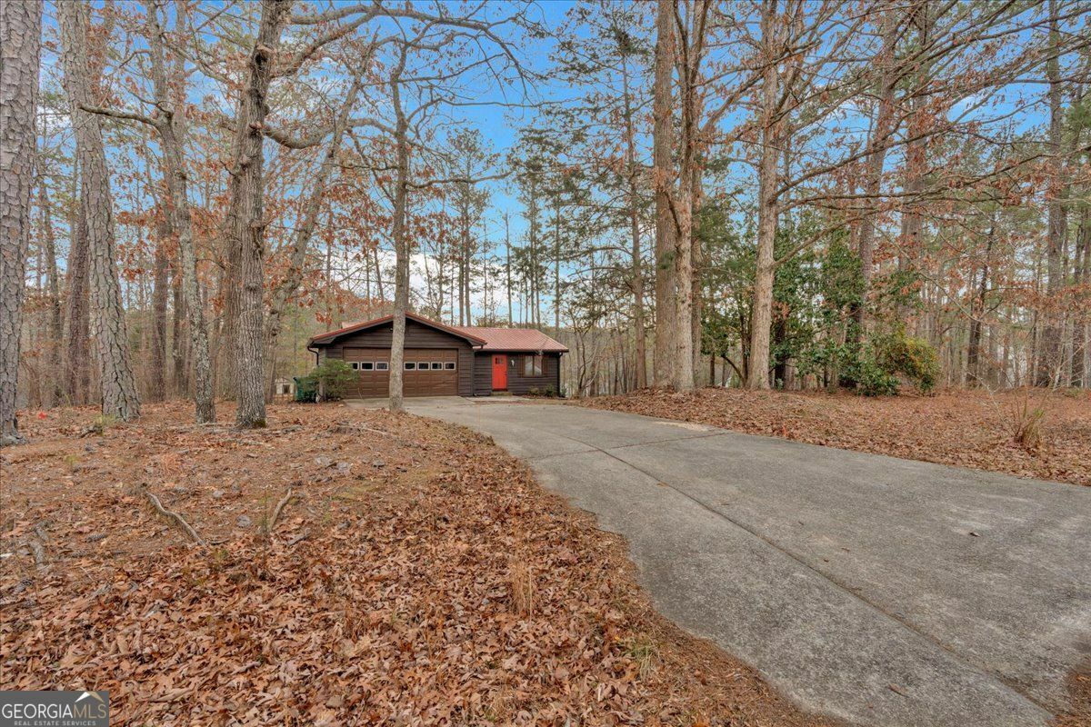 Property Photo:  4149 Golfview Drive  GA 30180 