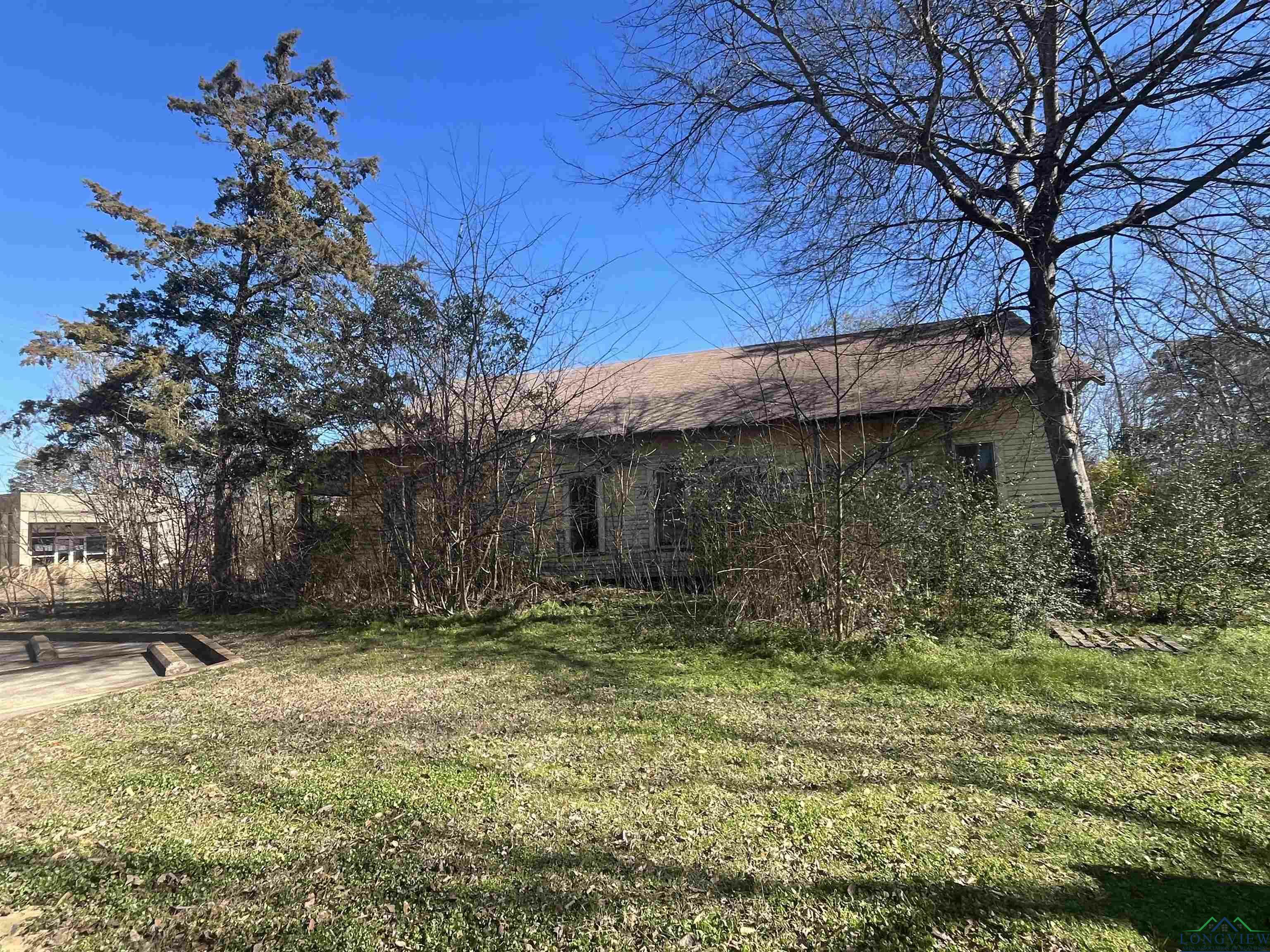 Property Photo:  222 Rush St  TX 75563 