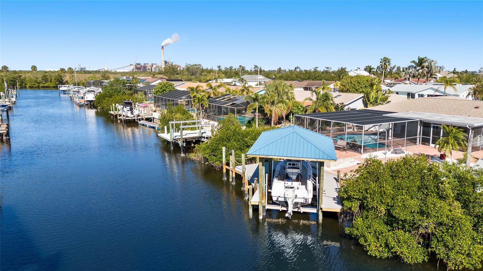 Property Photo: 6518 Senegal Palm Way FL 33572