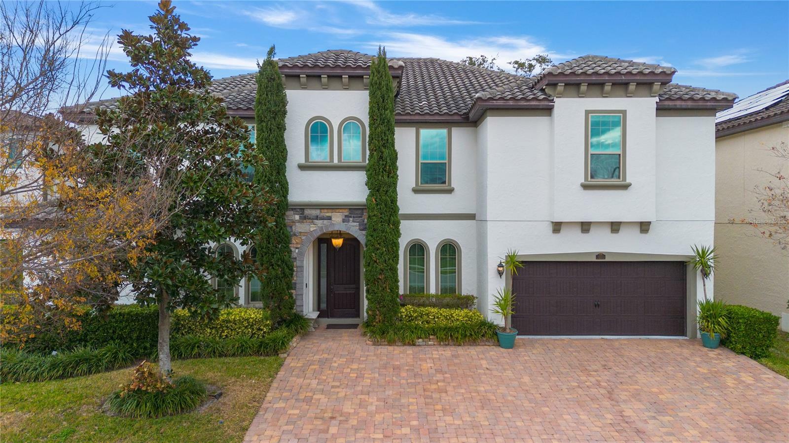 Property Photo: 16669 Varone Cove Court FL 34787