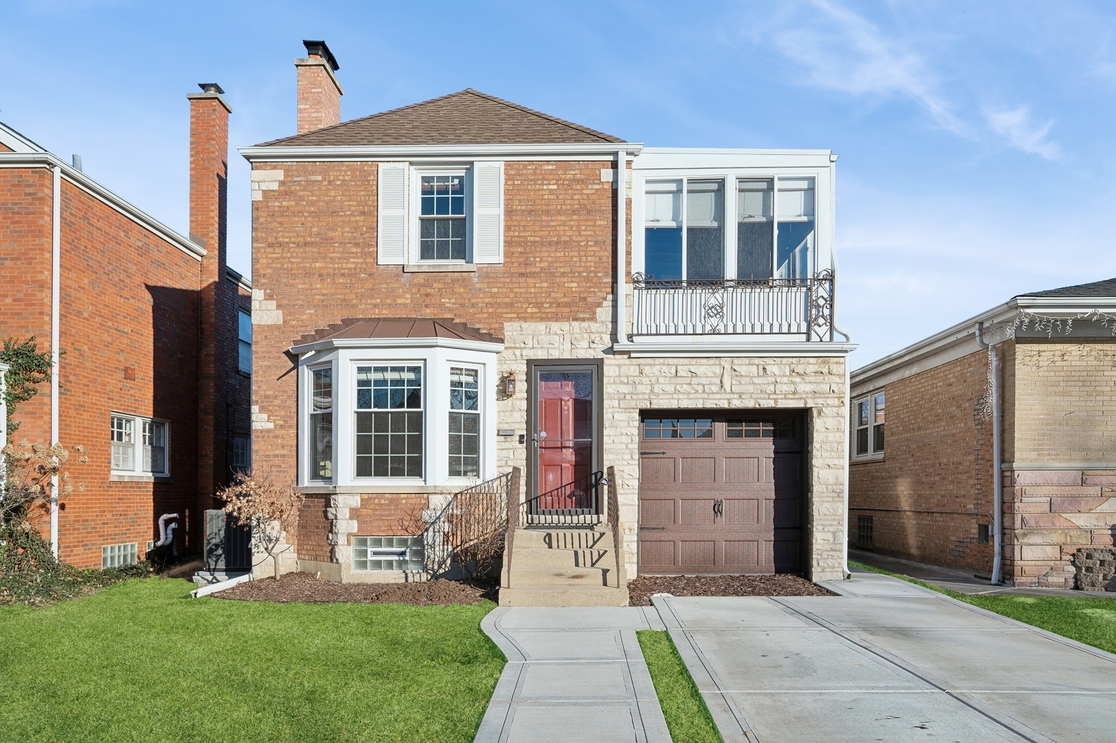 Property Photo:  6153 N Tripp Avenue  IL 60646 