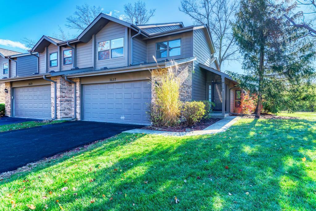 Property Photo: 1617 Wildwood Lane IL 60561
