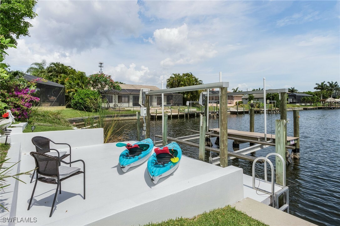Property Photo: 1710 SW 45th Street FL 33914