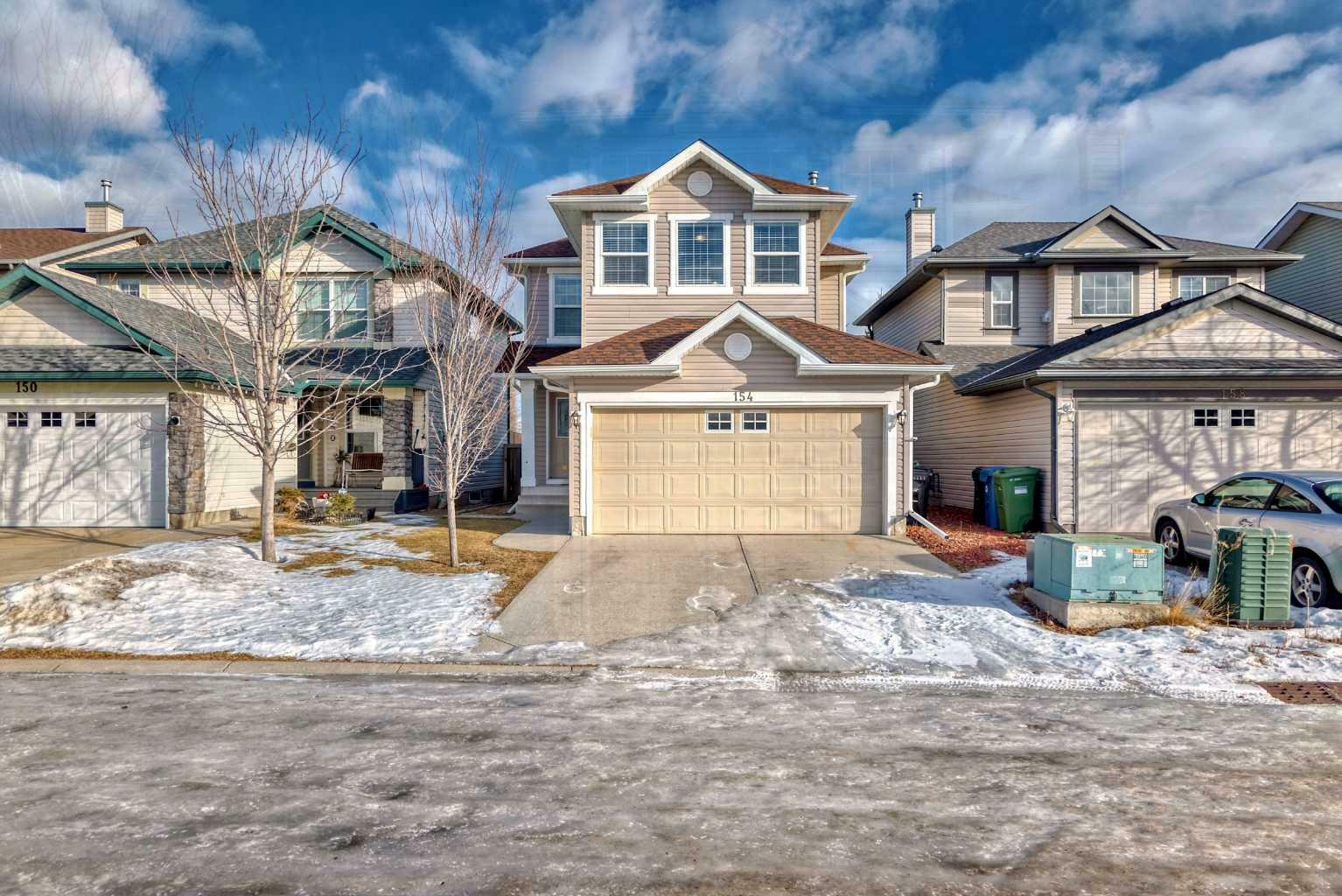 Property Photo:  154 Bridlewood Court SW  AB T2Y 3Z1 