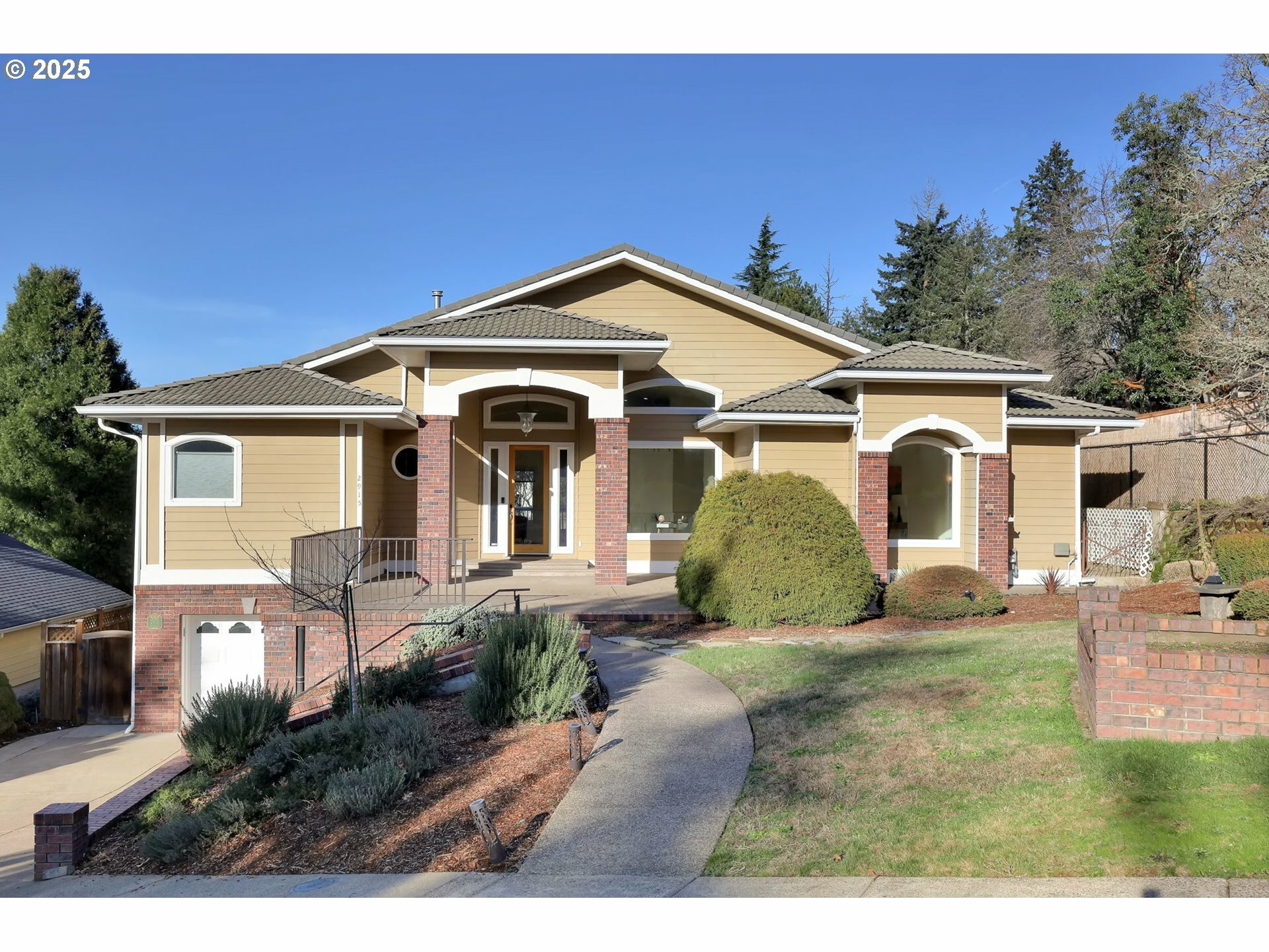 2915 Chandler Ave  Eugene OR 97403 photo