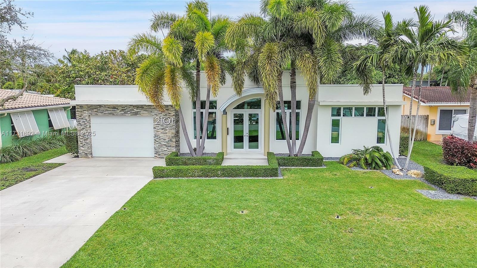 Property Photo: 2101 NE 29th Ct FL 33306