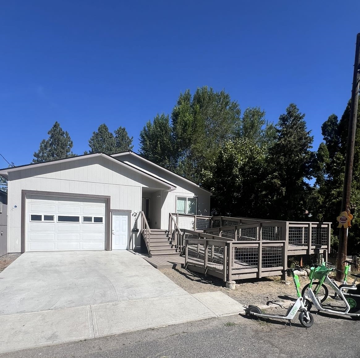 2923 E 12th Ave  Spokane WA 99202 photo