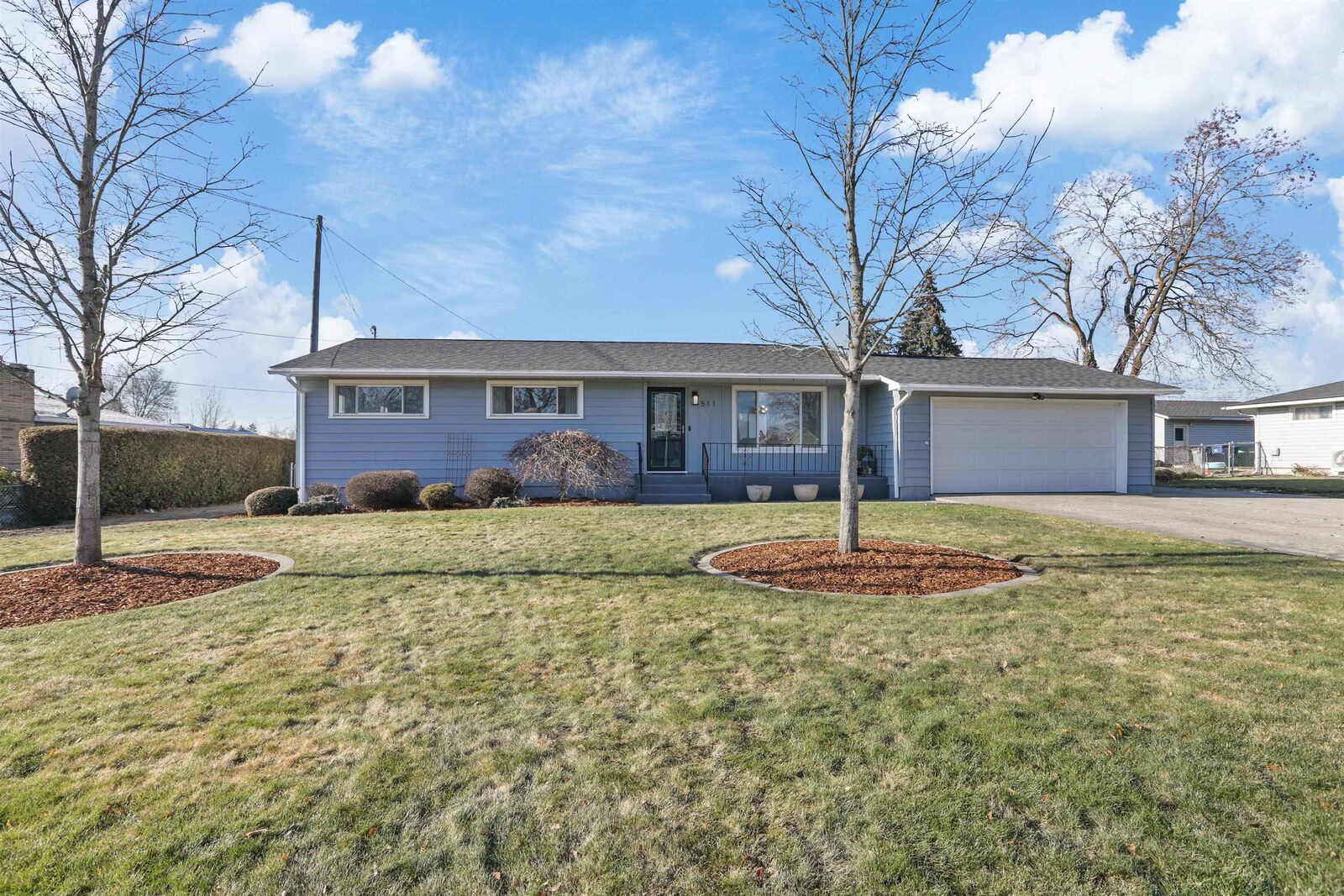 Property Photo: 511 N Bannen Rd Rd WA 99216