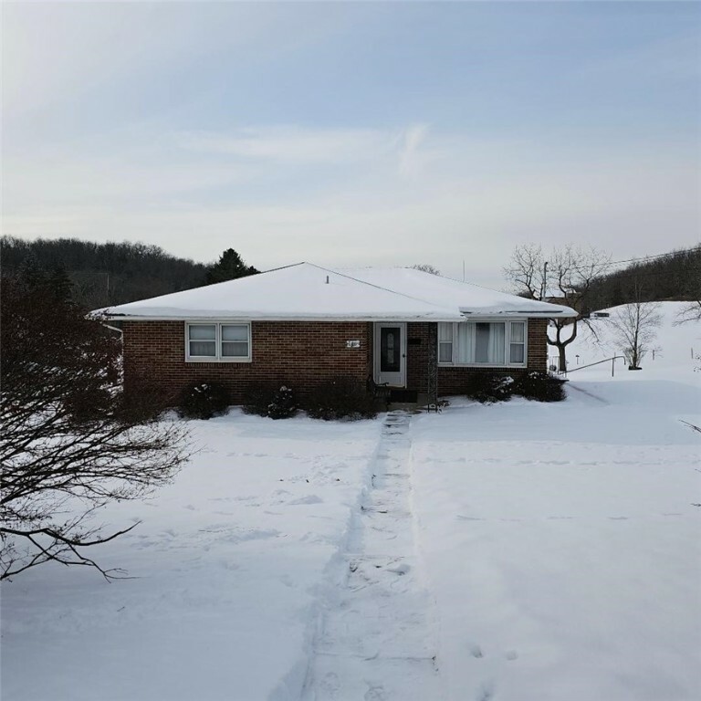 Property Photo:  160 Inman Drive  PA 15066 