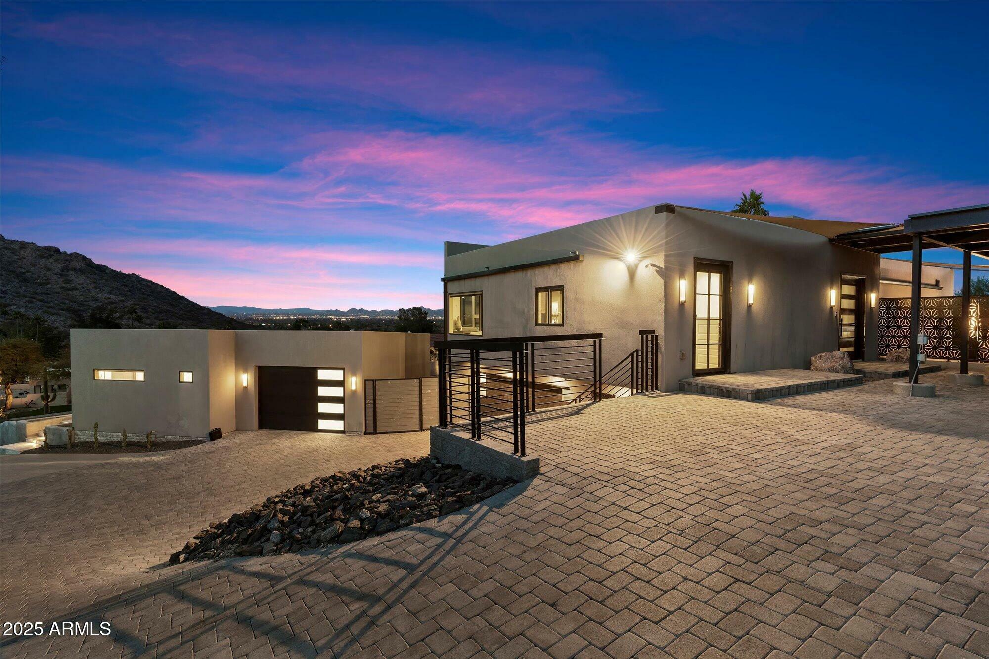 Property Photo:  4401 E Sunset Drive  AZ 85028 