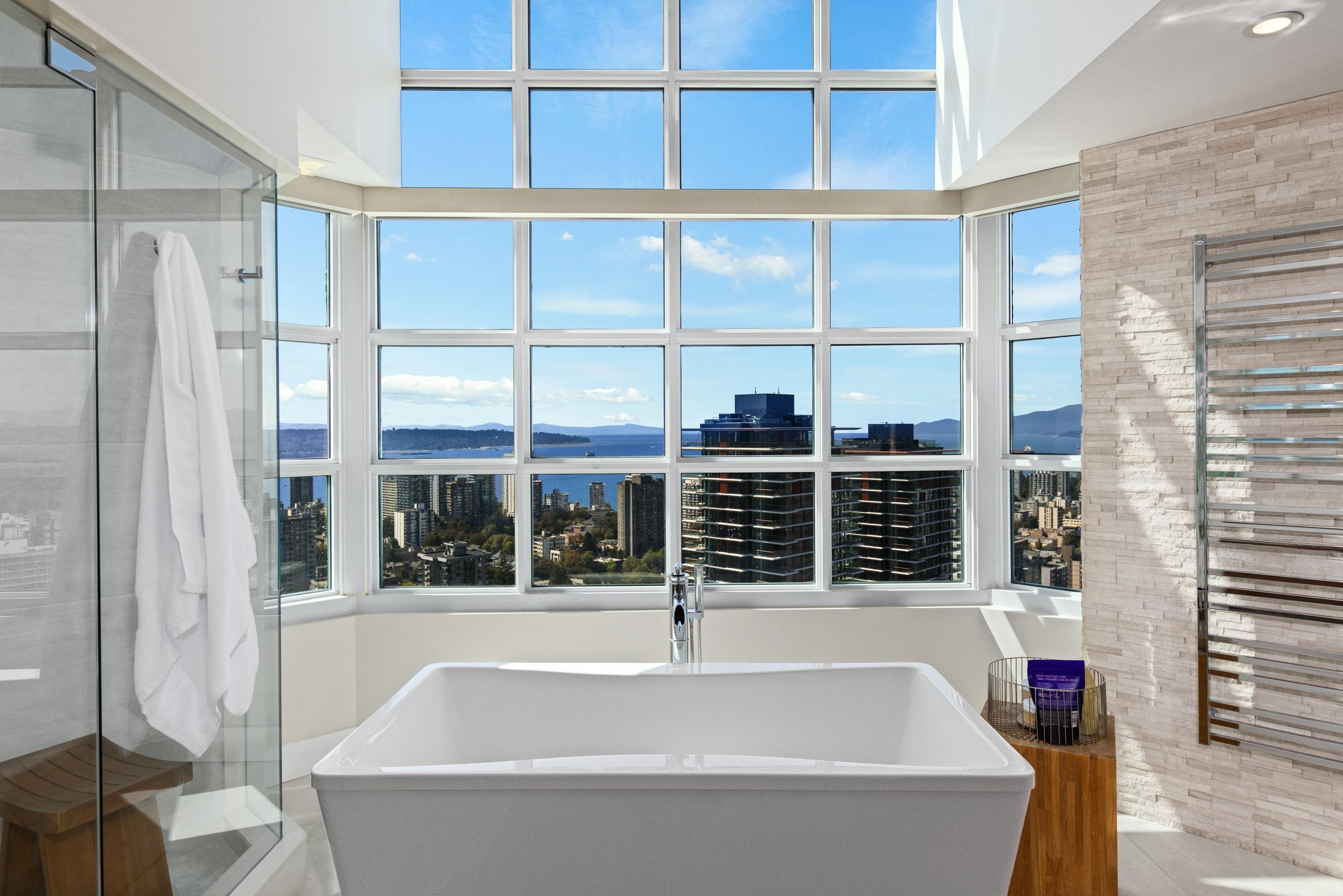 Property Photo: 717 Jervis Street 3101 BC V6E 4L5