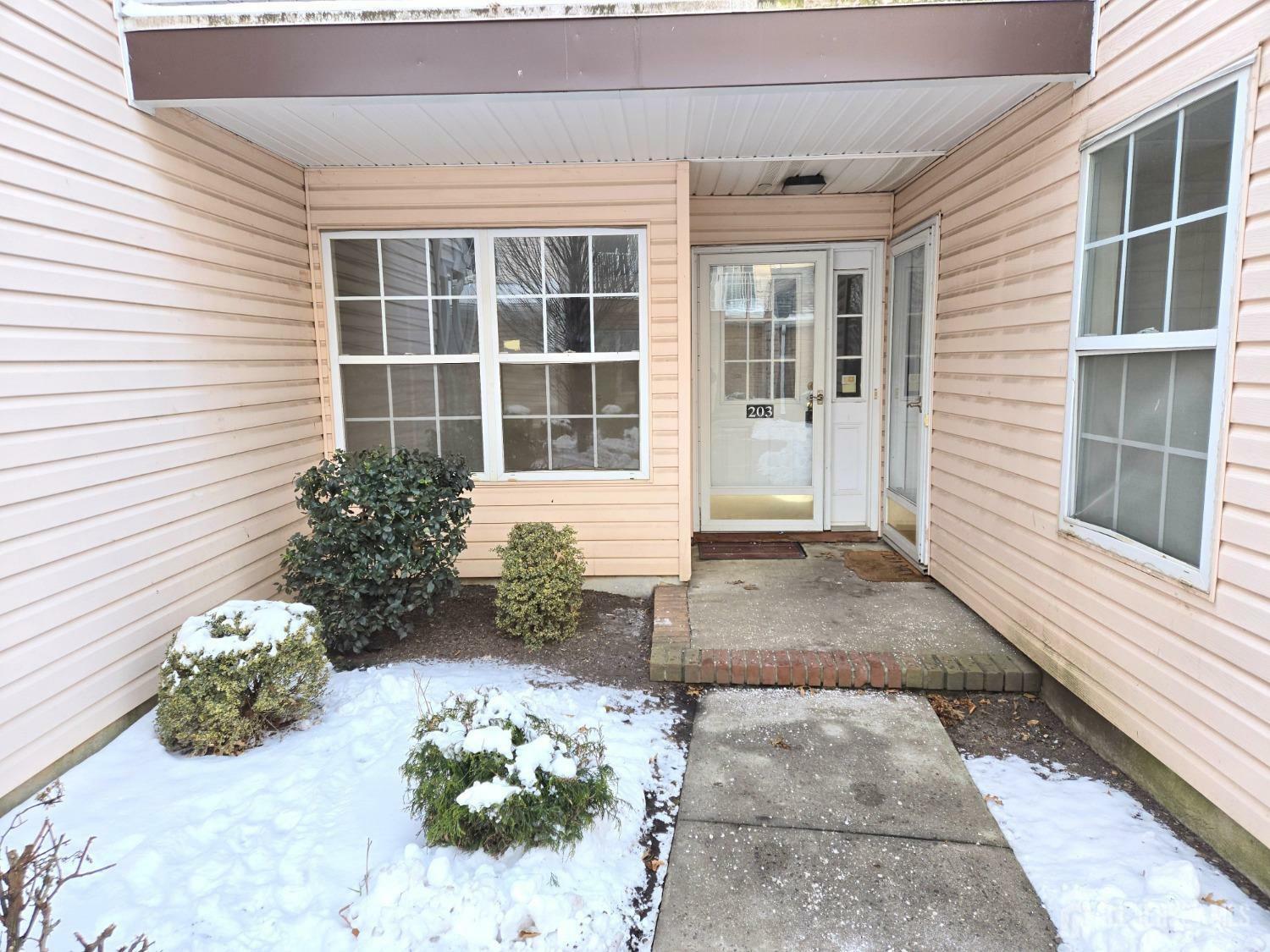 Property Photo:  203 Copeley Way  NJ 08902 