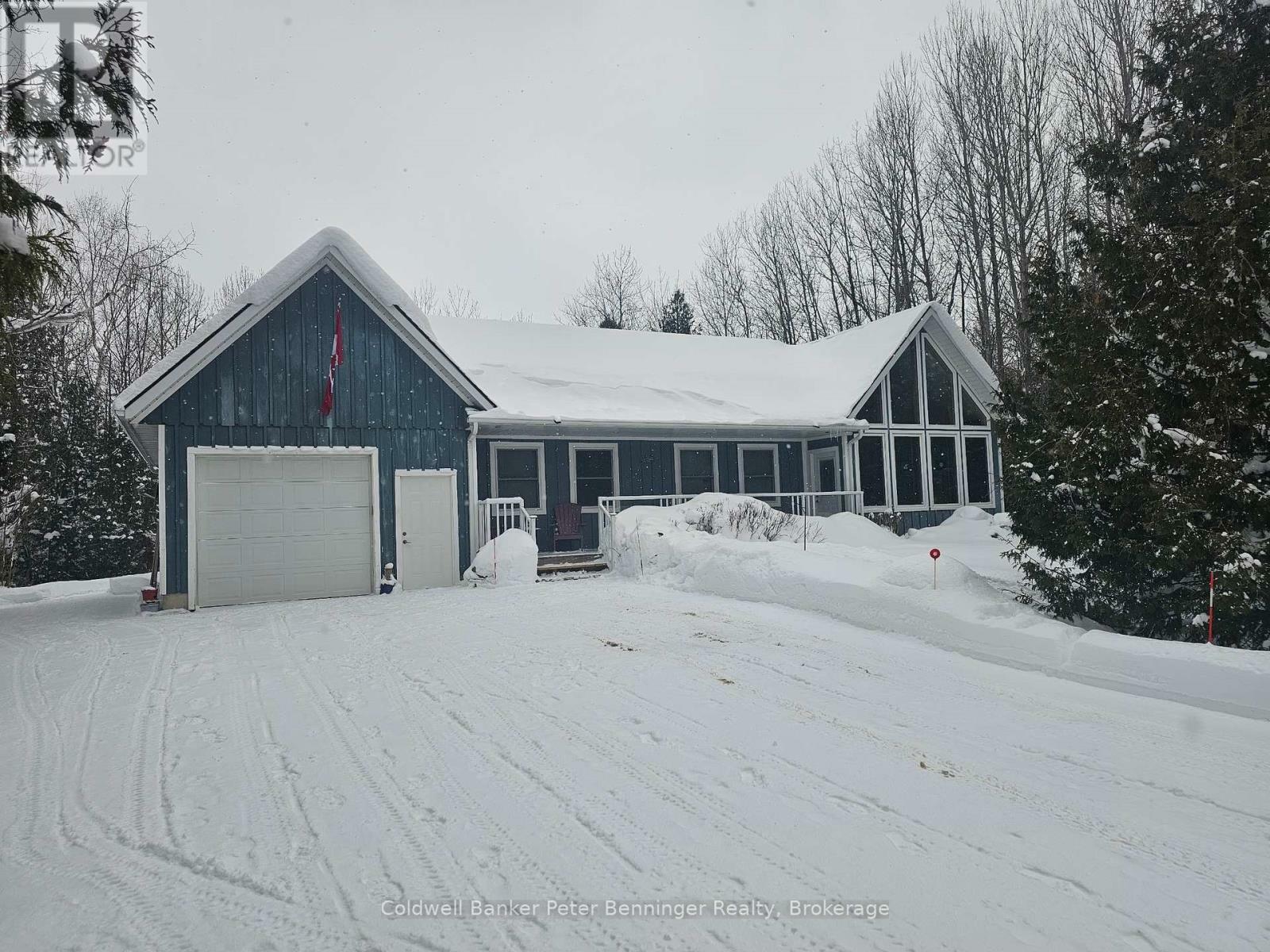 Property Photo:  32 Pine Forest Drive  ON N0H 1P0 