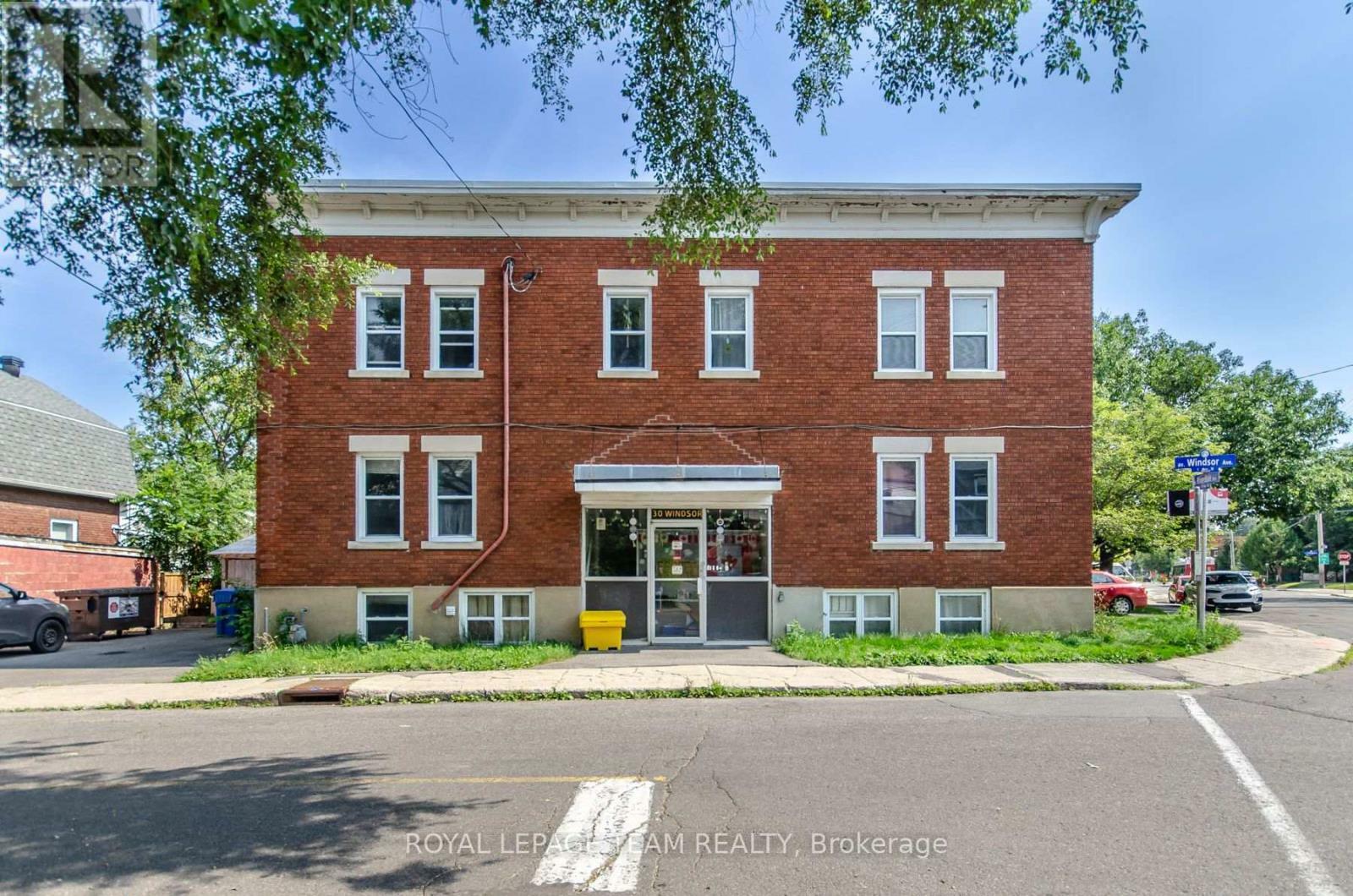 Property Photo:  30 Windsor Avenue  ON K1S 0W4 