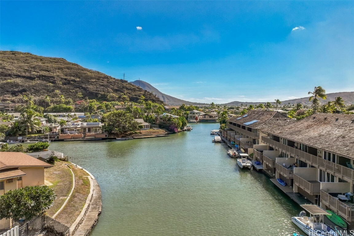 Property Photo: 6234 Keokea Place D103 HI 96825