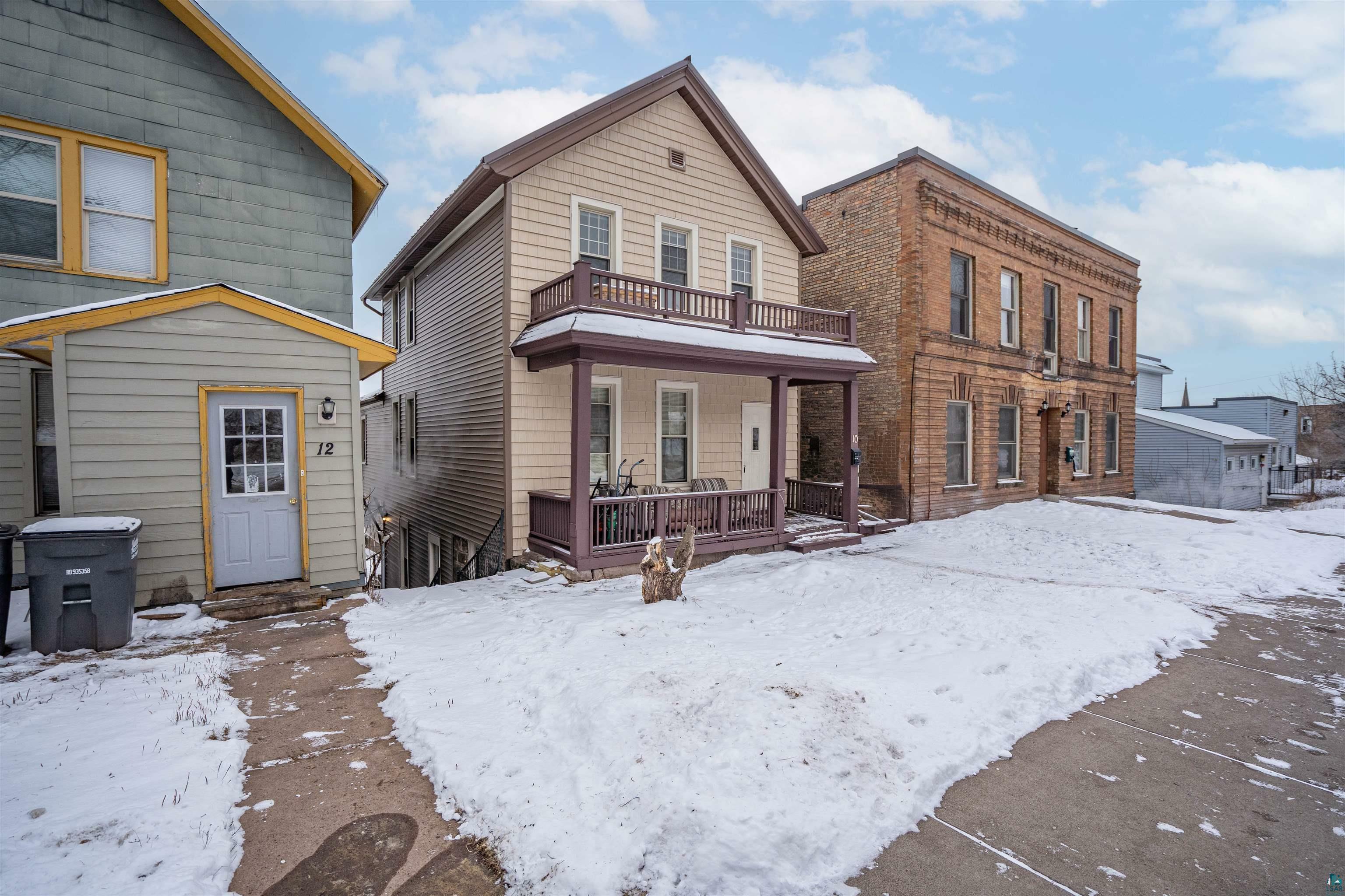 Property Photo:  10 E 5th St  MN 55805 