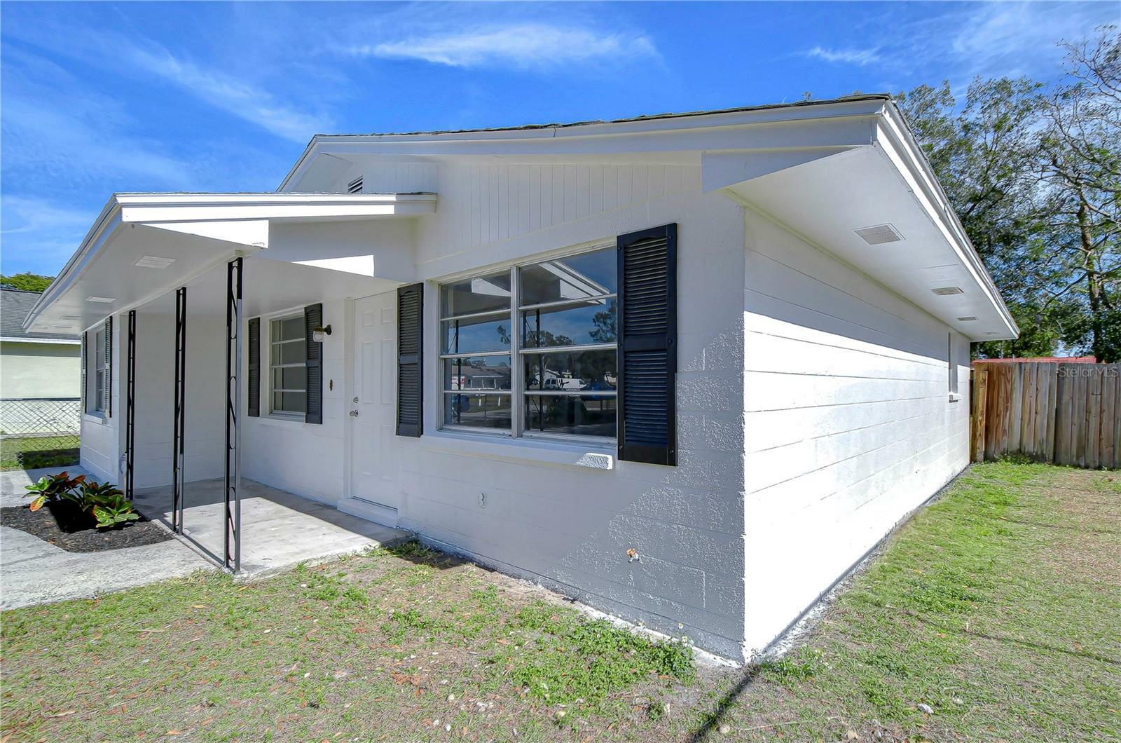 Property Photo: 5836 8th Street FL 33542