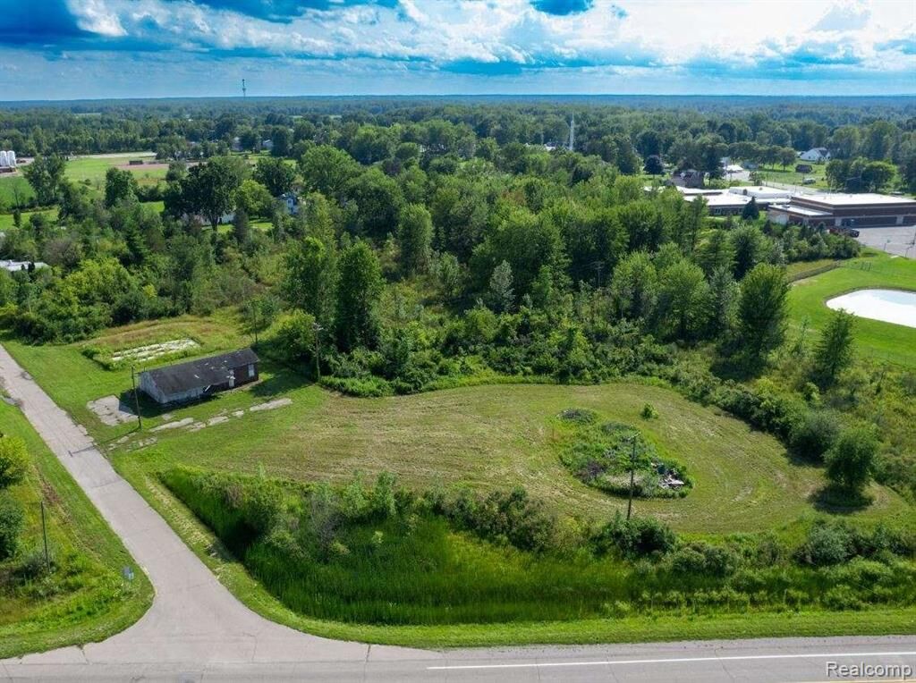 Property Photo: 3301 Emmett Rd Emmett Road MI 48022 4512