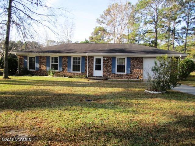 Property Photo: 102 Hillside Court NC 28546