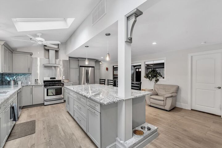 Property Photo:  426 Mariner Cir  MA 02635 
