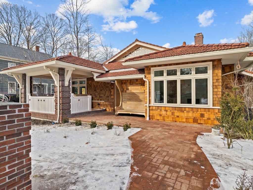 Property Photo: 145 Warren St 1 MA 02459
