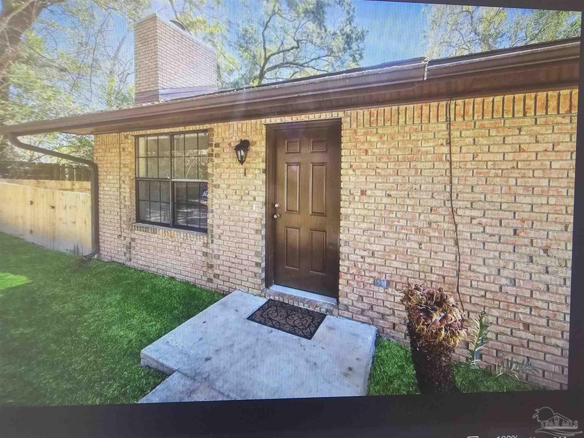 Property Photo: 9345 Chisholm Rd K-1 FL 32514