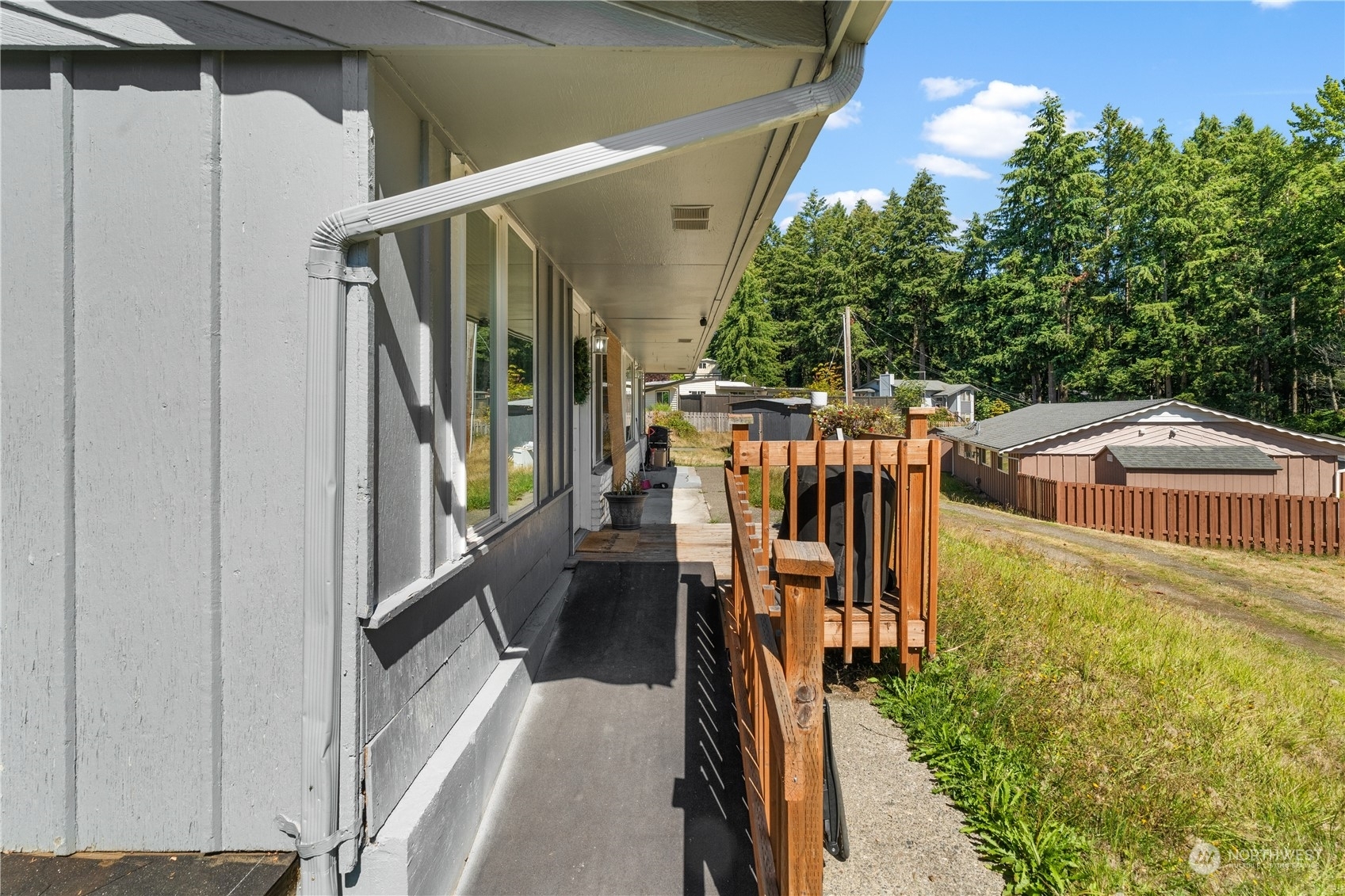 Property Photo:  18816  Mountain View Drive E E&F  WA 98391 